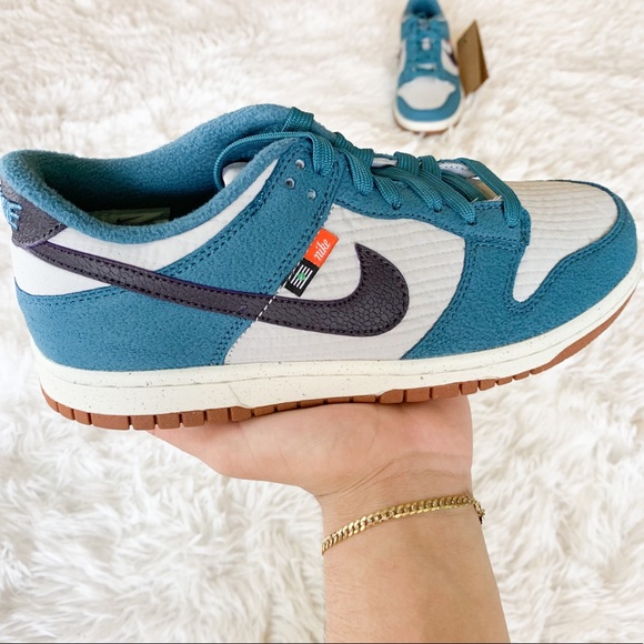 💙🤍💜 Nike Dunk Low Blue White Sneakers - Picture 1 of 3